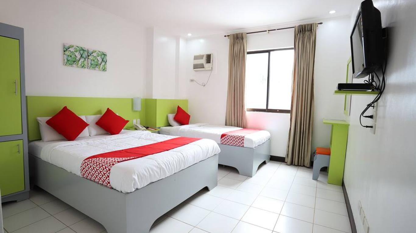 OYO 210 Apple Tree Suites