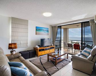 Kings Row Apartments - Caloundra - Living room