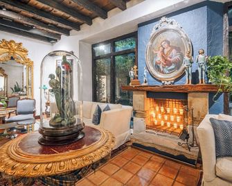 Las Cruces Boutique Hotel - Antigua Guatemala