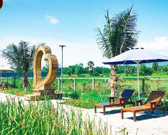 Ganesha Kampot Resort - Kampot - Innenhof