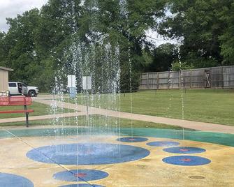 Comfort Meets Convenience - Longview - Property amenity