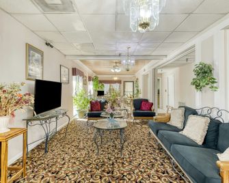 OYO Hotel Grenada West - Grenada - Lobby