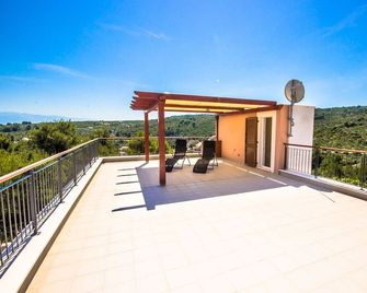 Vila Hana - Splitska - Balcony