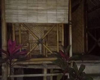 Welcome to Our Bungalows In Kuta Lombok MR 11 - Kuta - Patio