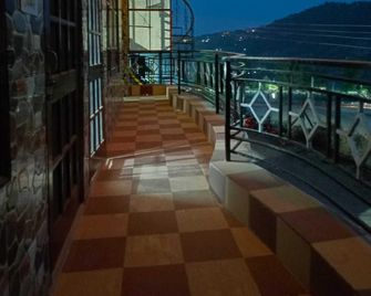 Hotel O Home Mystic Home - 格紹利 - 陽台