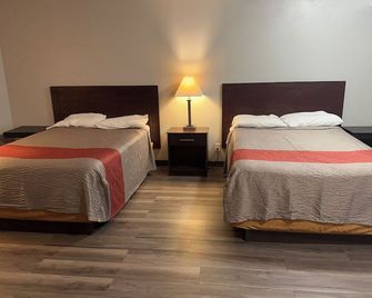 Silver Bell Motel - Hartford - Bedroom