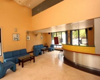 Hotel City Pride - Nashik - Lobby