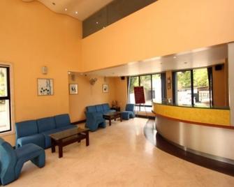 Hotel City Pride - נשיק - לובי