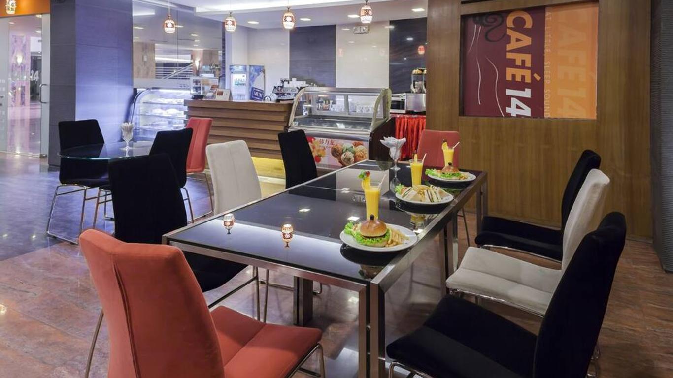 Long Beach Hotel