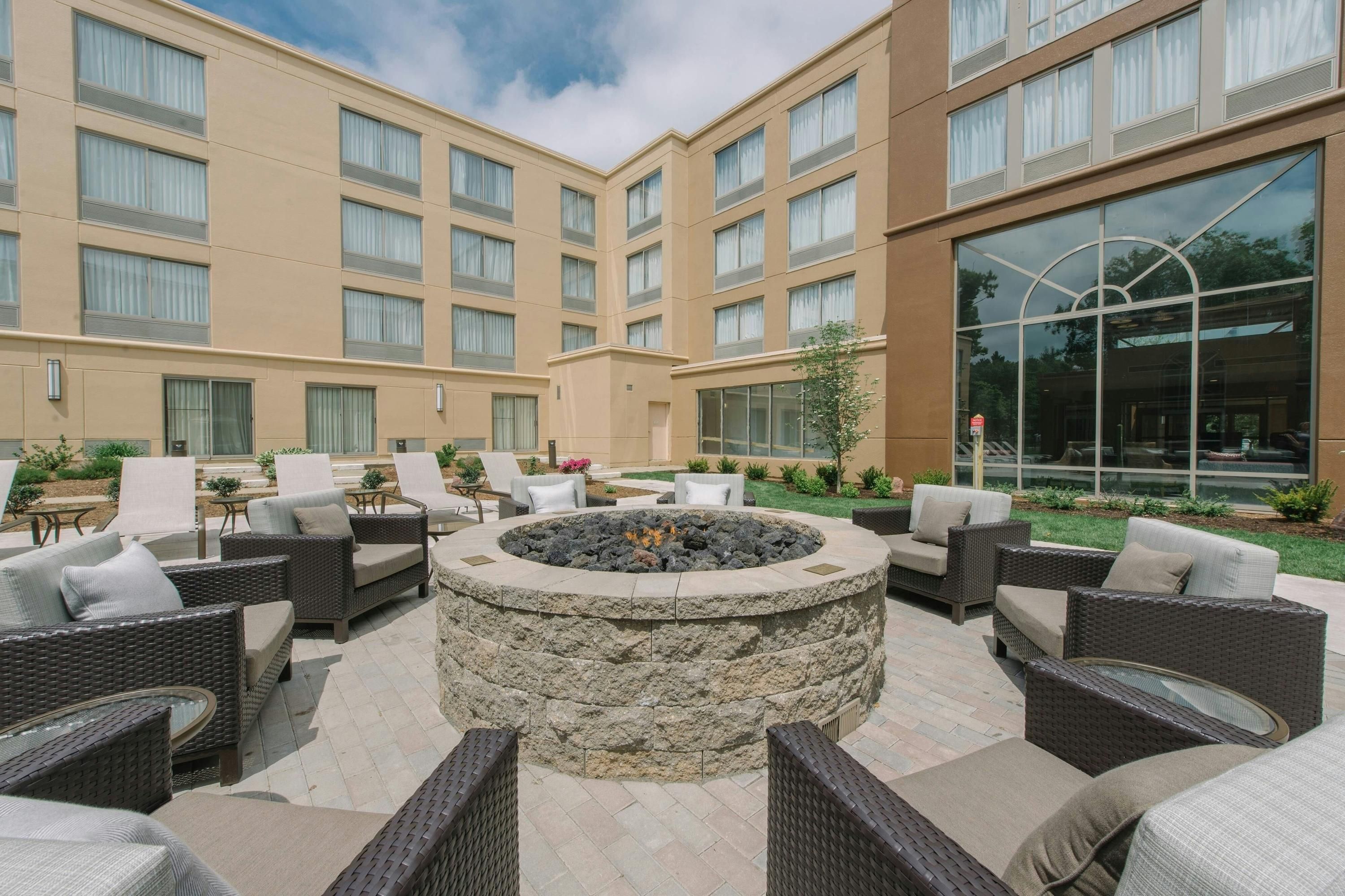 Courtyard by Marriott Nashua - Nashua - Terasa