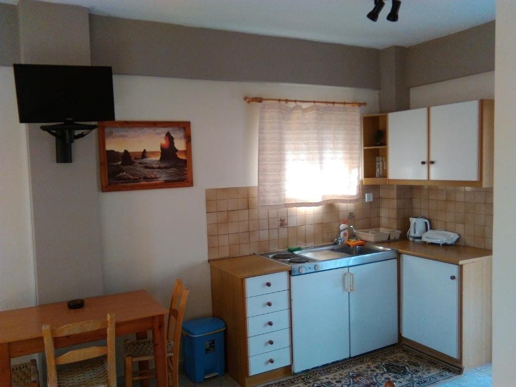 Kastraki Studios - Stoupa - Kitchen