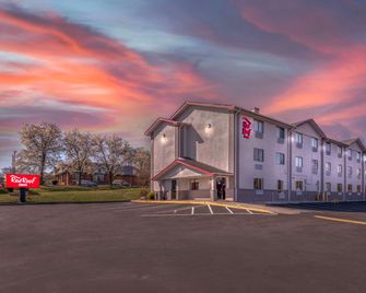 Red Roof Inn Suffolk - Suffolk - Edificio
