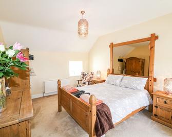 Whispering Willows - The Thatch - Carndonagh - Bedroom