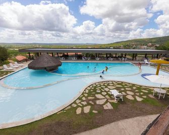 Hotel Fazenda Monte Castelo - Gravatá - Pool