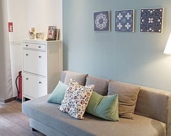 Spacious 3-bedroom Apartment in City Centre - Viena - Sala de estar