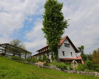 Chalet Lhotka by Interhome - Kozlovice - Edificio
