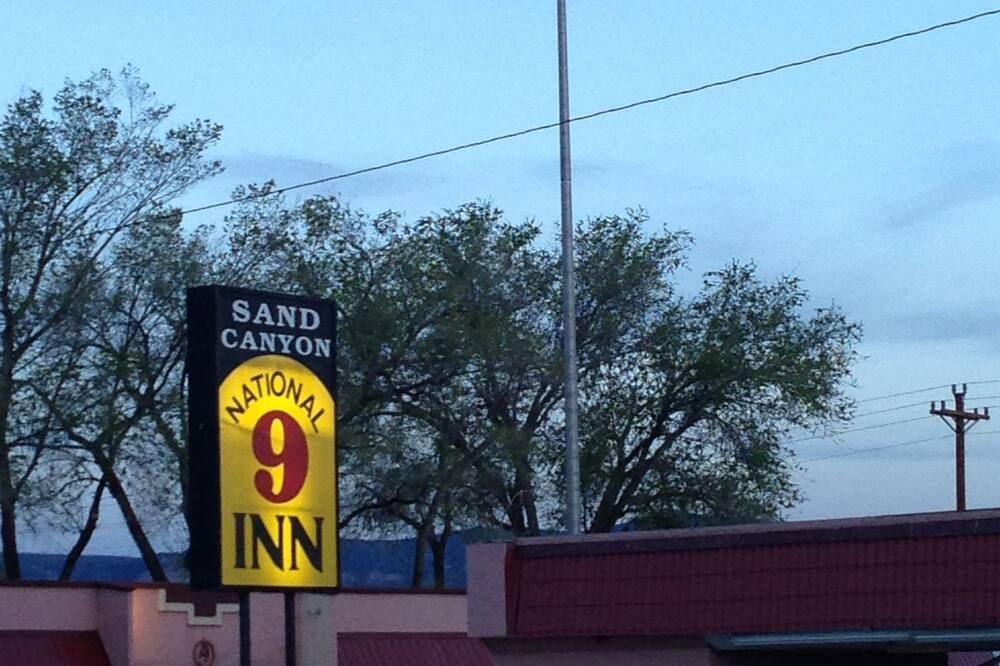 National 9 Inn Sand Canyon - Cortez