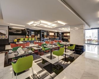 Novotel Sharjah Expo Center - Sharjah - Restaurant