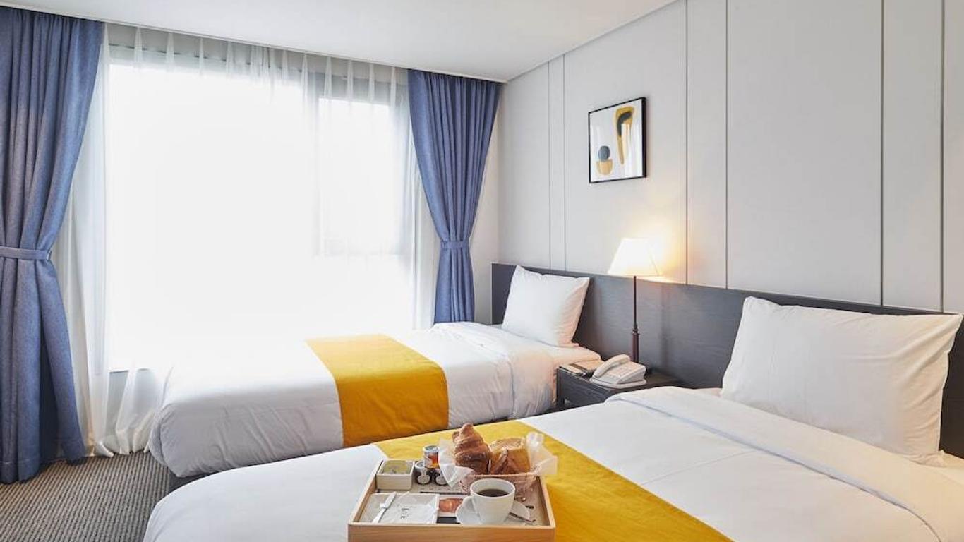 Chason Hotel the Smile