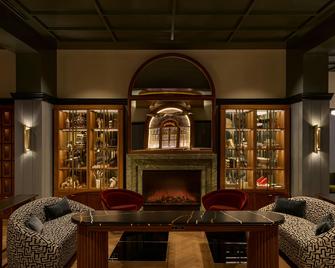 Dearborn Inn, Autograph Collection - Dearborn - Lounge