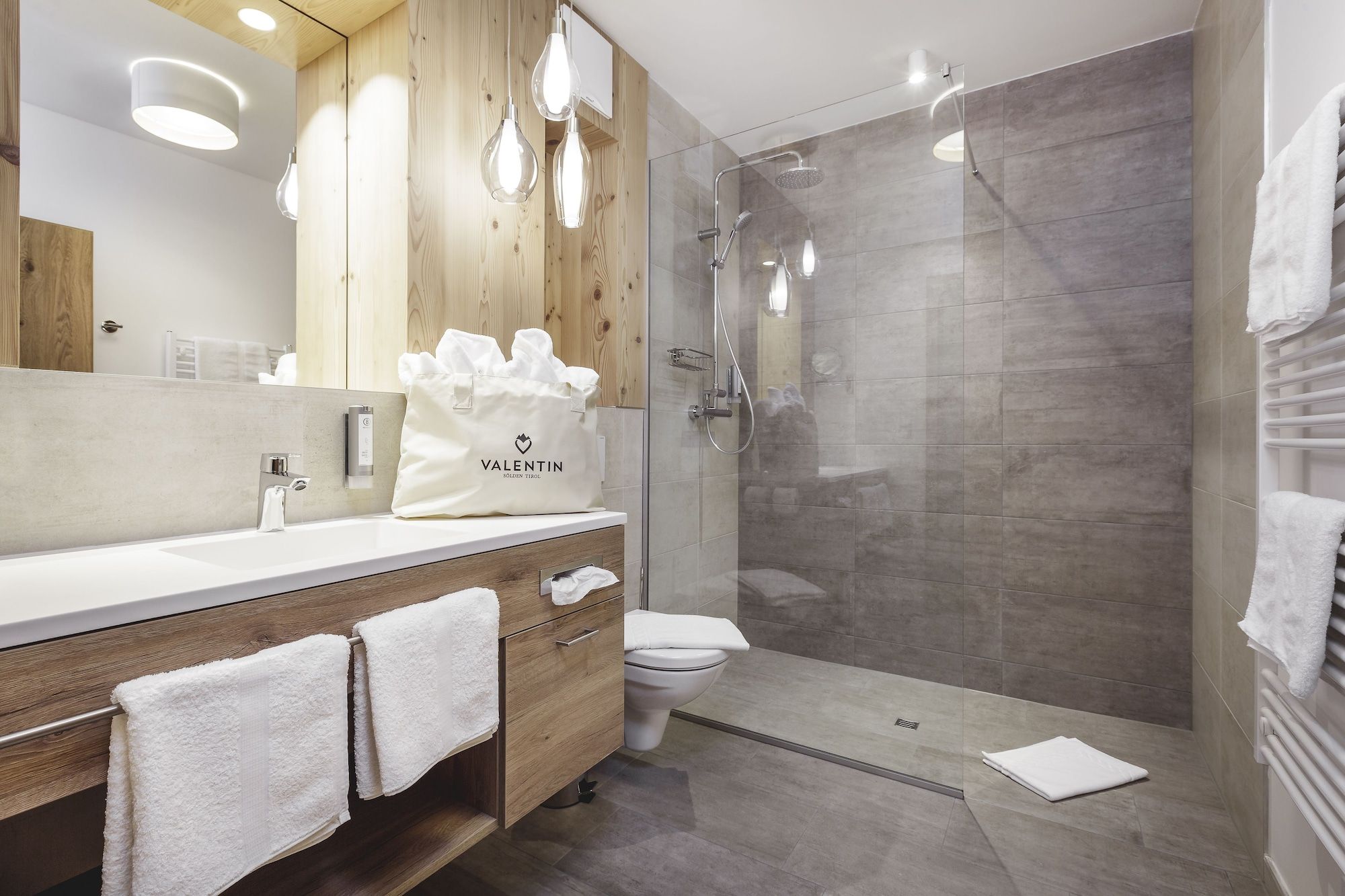 Valentin Design Apartments - Sölden - Łazienka