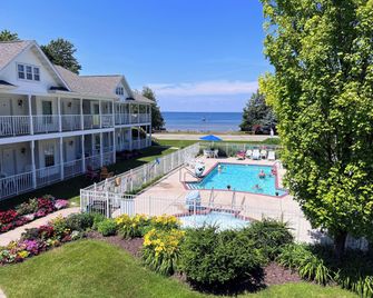 Bay Breeze Resort - Ephraim