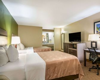 Quality Inn & Suites Garland - East Dallas - Garland - Ložnice