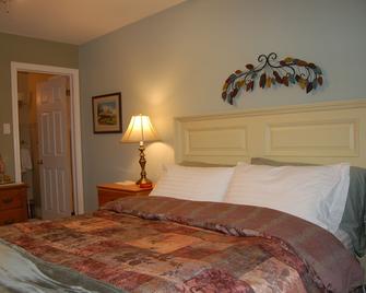 A Muskoka Dream Catcher Bed & Breakfast - Huntsville - Bedroom
