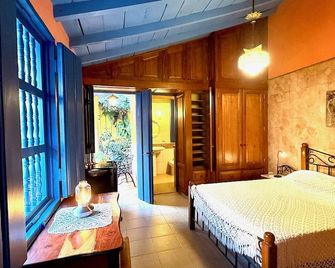 Hostal Lola - Trinidad - Habitación