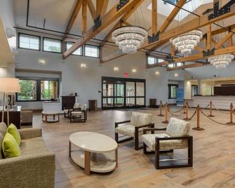 Your Gateway to Orlando Adventure! Outdoor Pool, Full Kitchen, Free Shuttle! - Celebration - Lobby