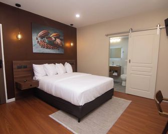 Tstays Smart Hotel - Port of Spain