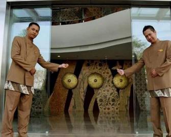 Ros-In Hotel - Yogyakarta - Lobby