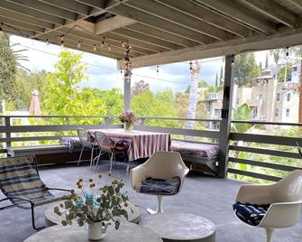 The Best Of Hollywood And Los Angeles In A Private Mid-Century Modern Home - Los Angeles - Balcony