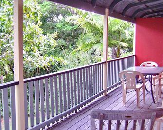 Arakoon House 3 - Bring your own linen - South West Rocks - Balkon