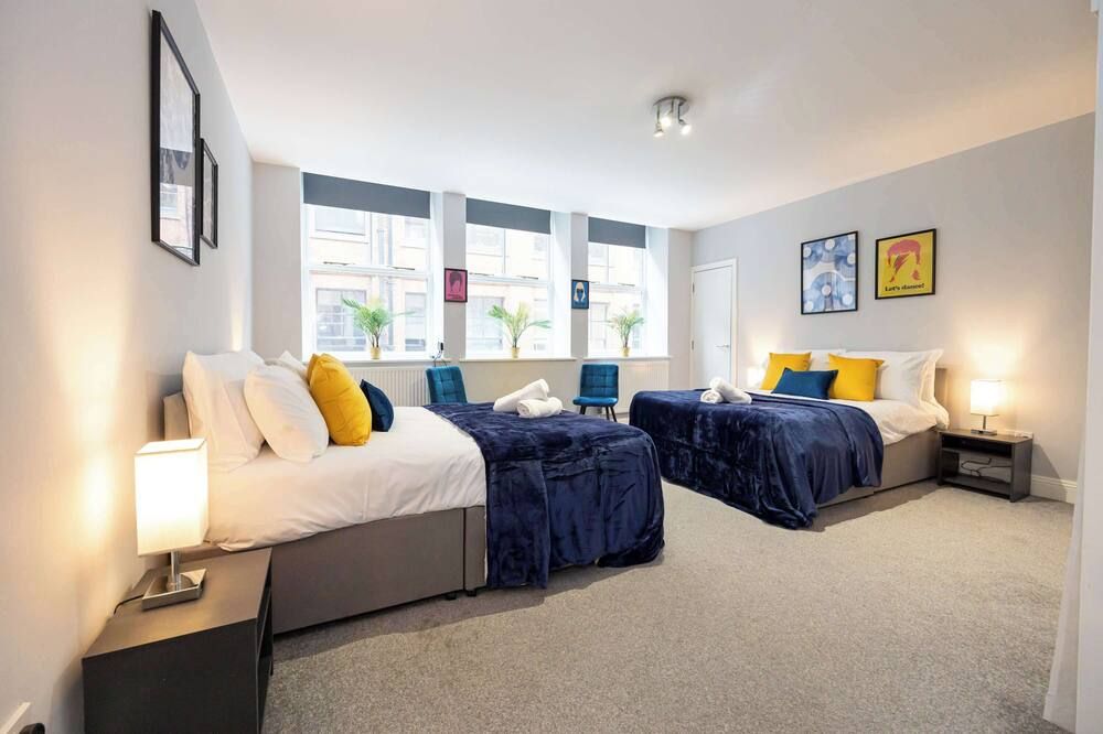 Sleeps 9 Canal Street Apartment by City SuperHost - פרסטוויץ' - חדר שינה