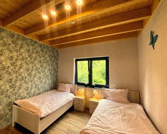 Ferienwohnung am Weiher Kategorie 1 - Nideggen - Habitación