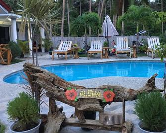Aloha Seaside Resort - San Juan - Pool