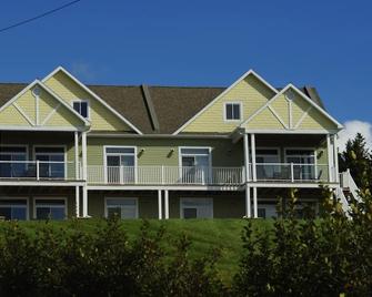 Cape Breton Island Luxury Condo Sleeps 4 Condo 4 - Port Hood - Edificio
