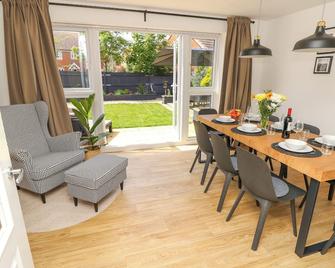 25 St Benedict Road - Southsea - Dining room