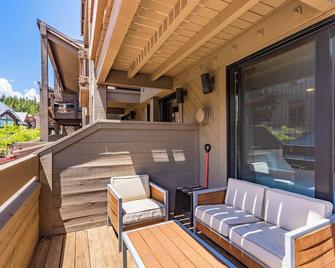 Flurry by AvantStay Tahoe Donner Home w Access to Northstar Resort Community - Truckee - Balcony