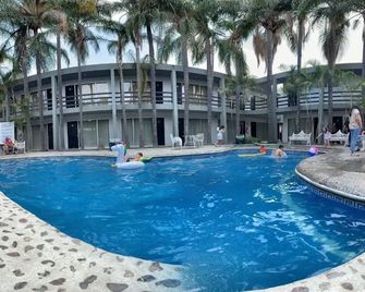 Hotel Suites del Real - Zapopan - Pool