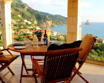 Lido Paradise Apartments - Agios Gordios - Balkon