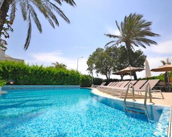 Ara Inn Resort - Torre San Giovanni - Piscina