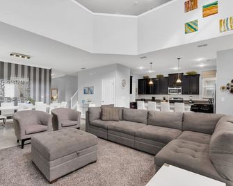 9008 Paradise Palms Blissful Haven 5-Bed Oasis of Luxury and Tranquility - Orlando - Living room