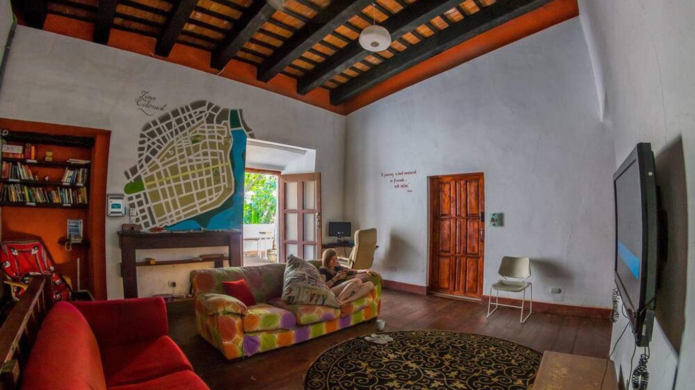 Island Life Hostel