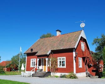 Hem till Gården boutique hotel - Västerås