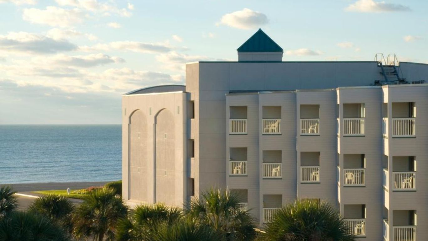 Casa Del Mar Beachfront Suites