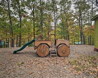 Bill Pickett Apt on 50-Acre Ranch - 1 Mi to Lake - Huntingdon