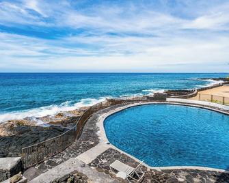 Steps to the Ocean - Great Location -central AC - Vrkcv - Kailua-Kona - Piscina