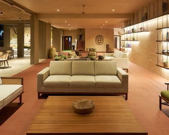 Ikshana Resort and Spa, Khandala - Lonavala - Oleskelutila